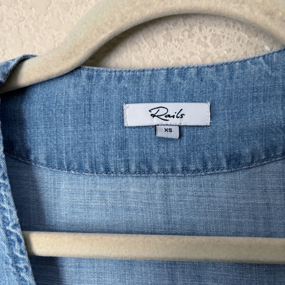 Rails Linen Blend Zimi Vintage Wash Chambray Bell Sleeves V Neck Long Sleeve Top - Picture 3 of 15